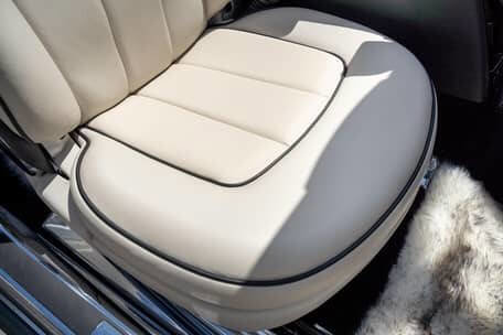 Used 2014 Rolls-Royce Phantom Drophead Coupe image 76