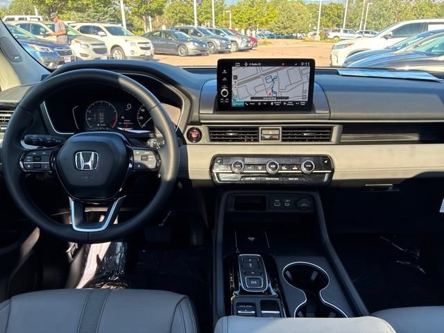 Certified 2025 Honda Pilot Touring image 27
