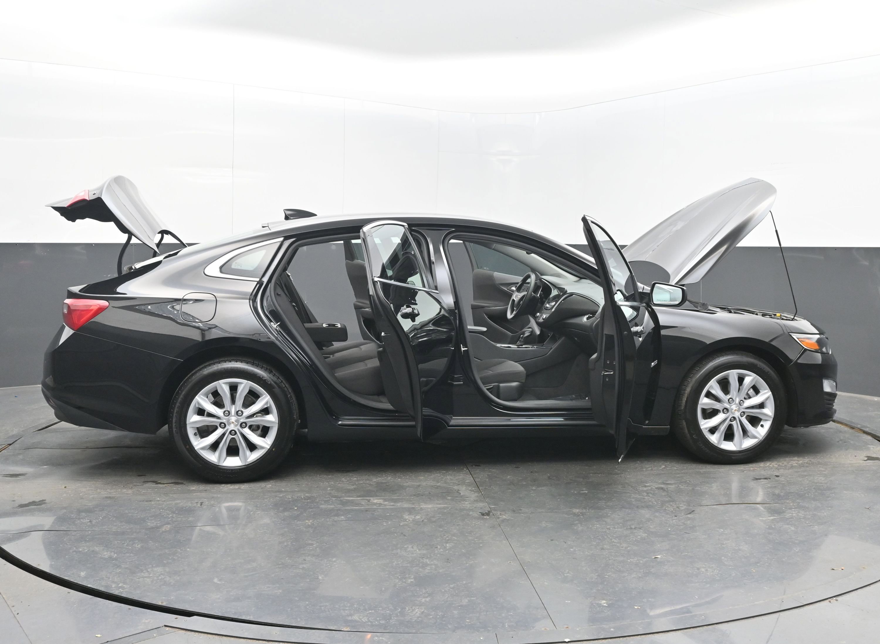 Used 2024 Chevrolet Malibu LT image 45