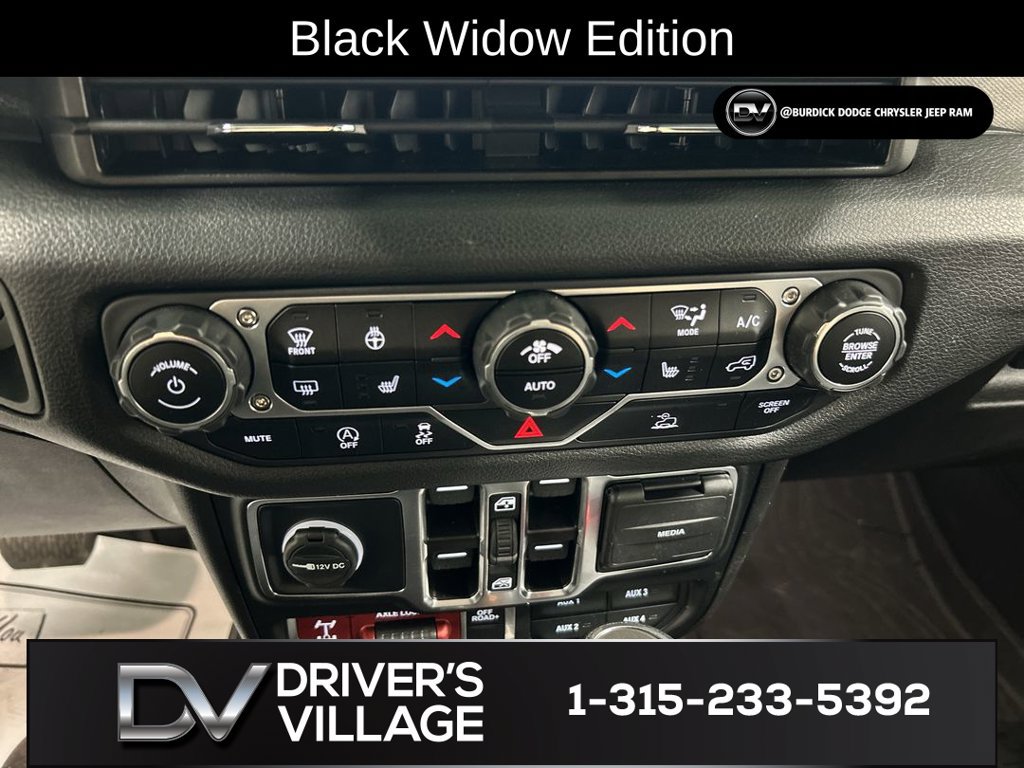 Used 2025 Jeep Wrangler Unlimited Sport AWD/4WD image 16