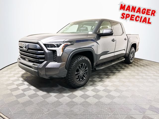 Used 2023 Toyota Tundra SR5 w/ SR5 Convenience Package AWD/4WD image 4
