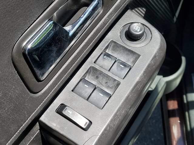 Used 2010 Ford Edge Limited FWD image 10