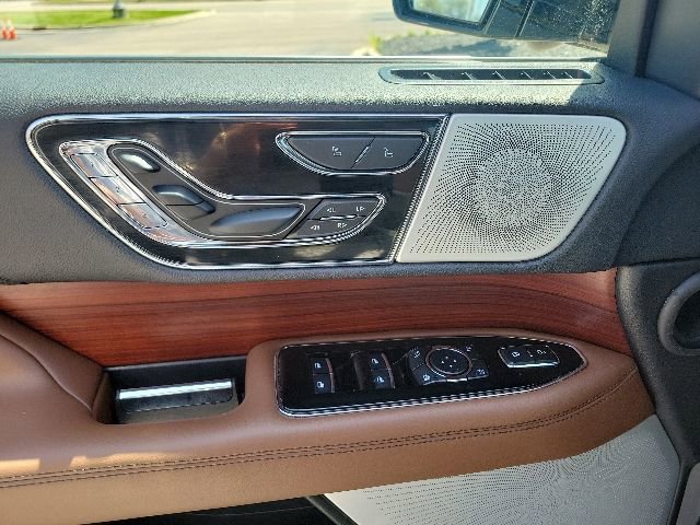 Certified 2023 Lincoln Navigator L Reserve AWD/4WD image 43