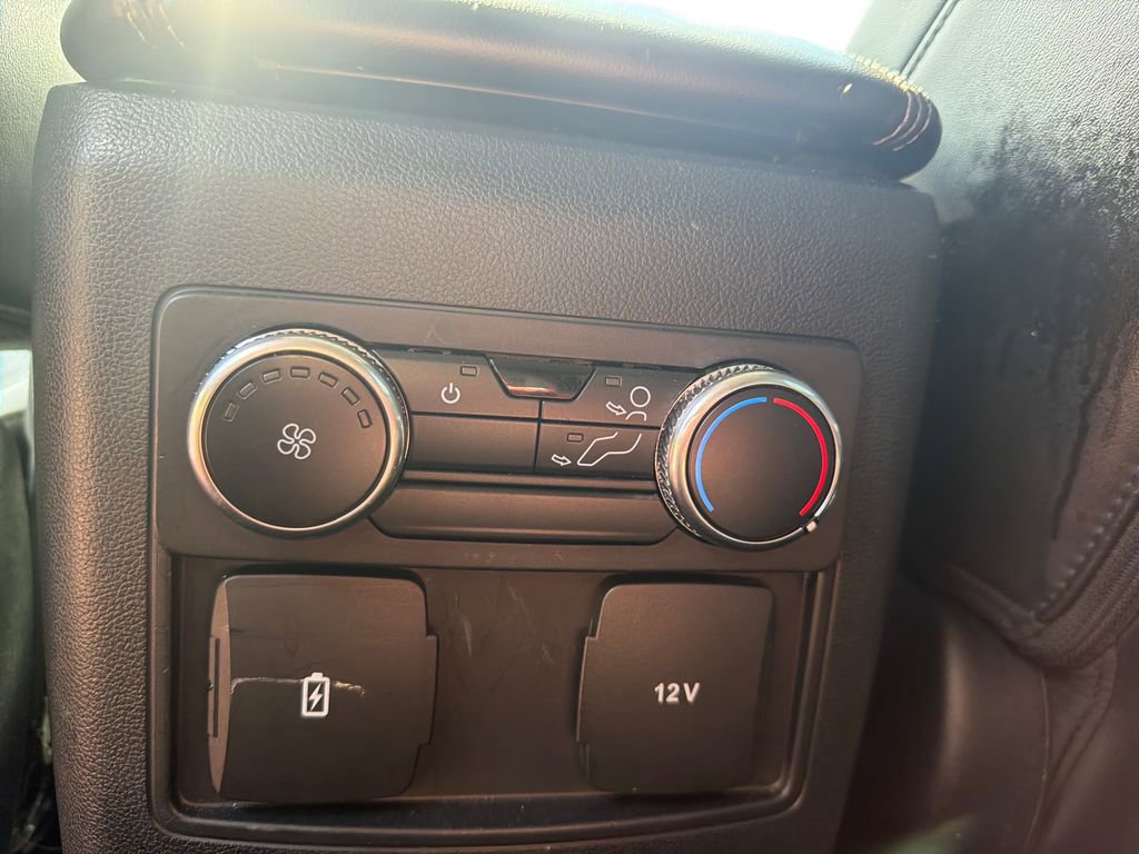 Used 2021 Ford Explorer XLT w/ Equipment Group 202A AWD/4WD image 27