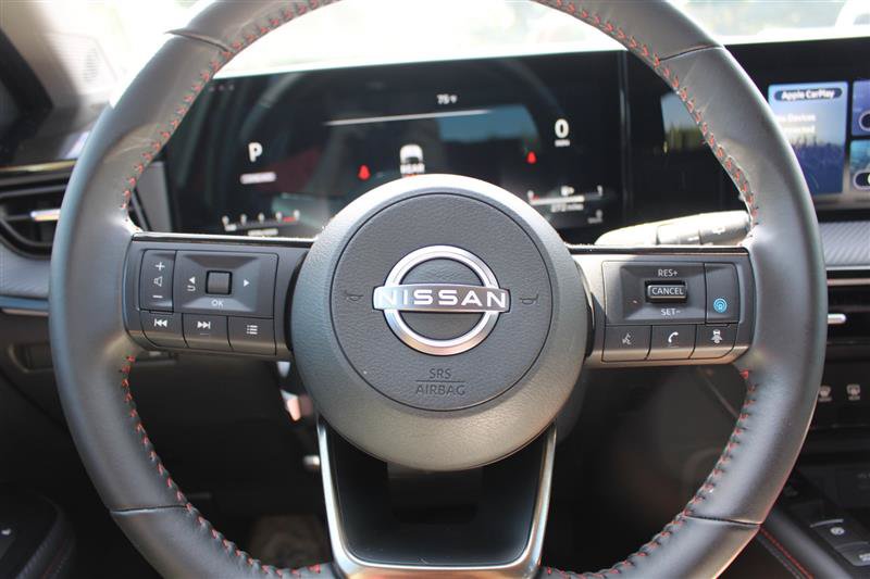 Used 2025 Nissan Kicks SR FWD image 13