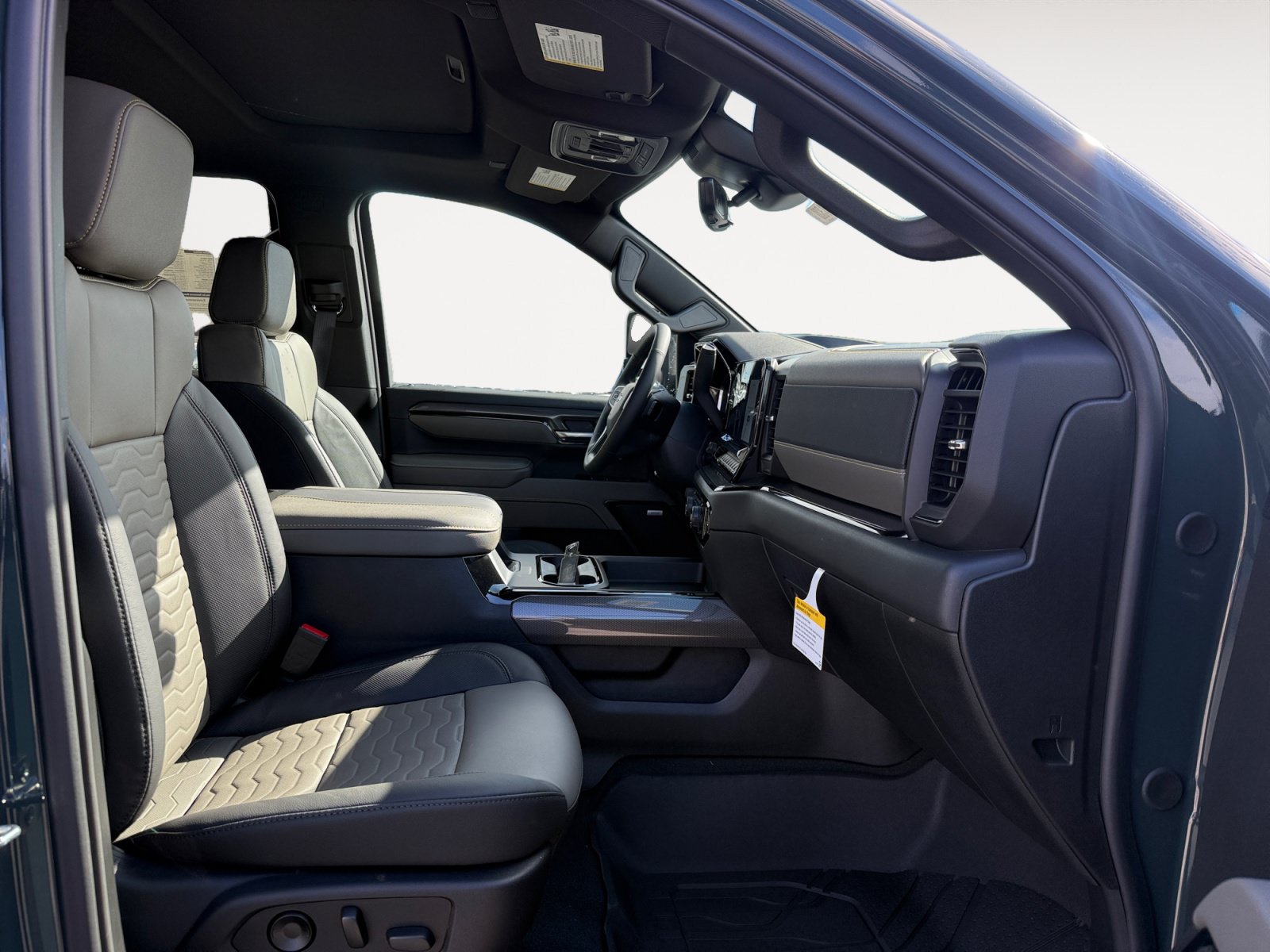 New 2026 Chevrolet Silverado 2500 ZR2 AWD/4WD image 19