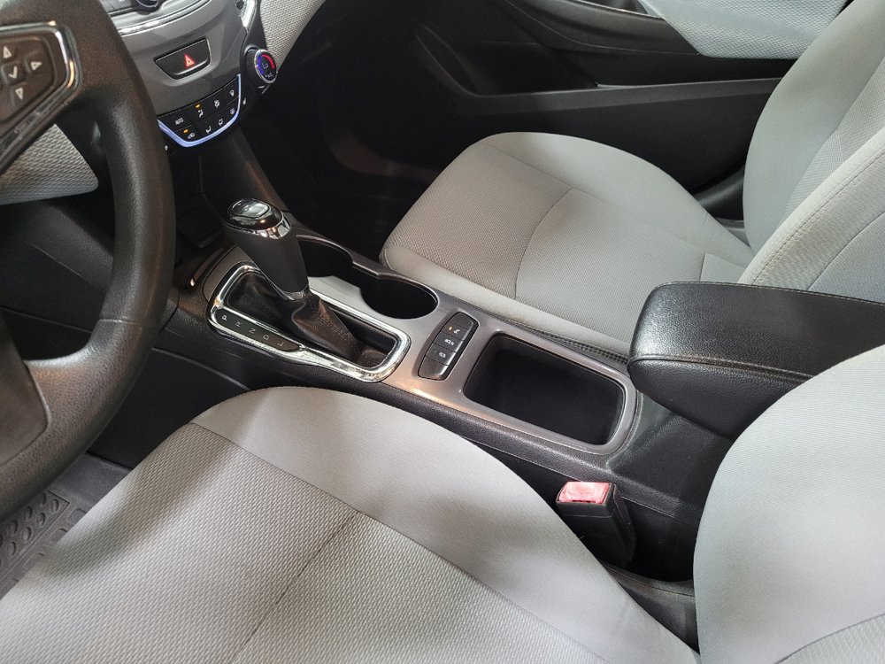 Used 2019 Chevrolet Cruze LT w/ Convenience Package FWD image 26