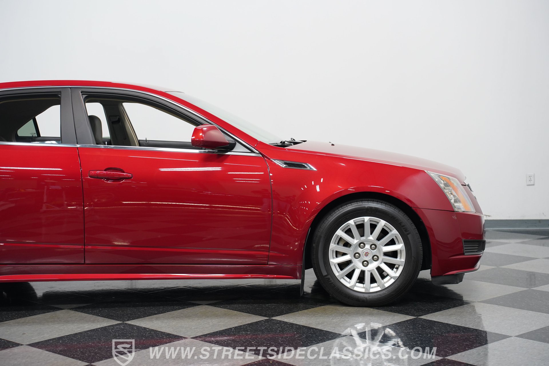 Used 2011 Cadillac CTS Sedan RWD image 30