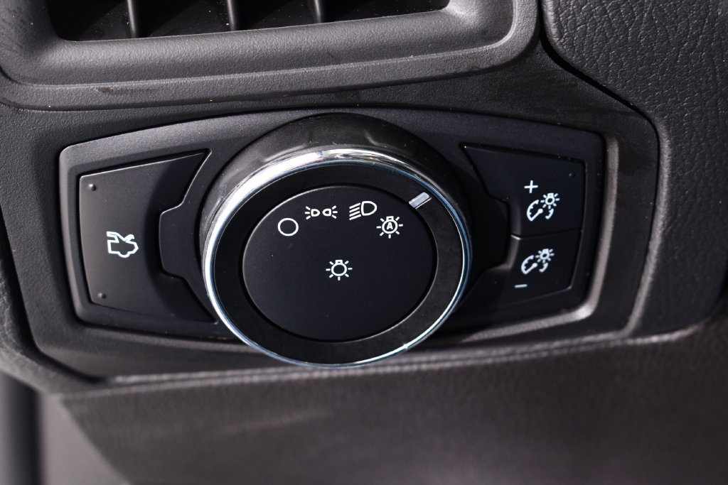 Used 2013 Ford Focus SE w/ SE Winter Pkg FWD image 32