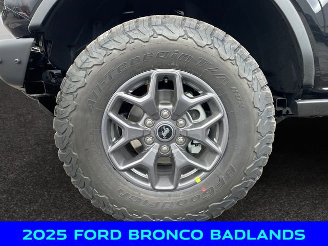 New 2025 Ford Bronco Badlands image 14