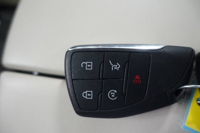 Used 2023 Buick Envision Essence AWD/4WD image 16