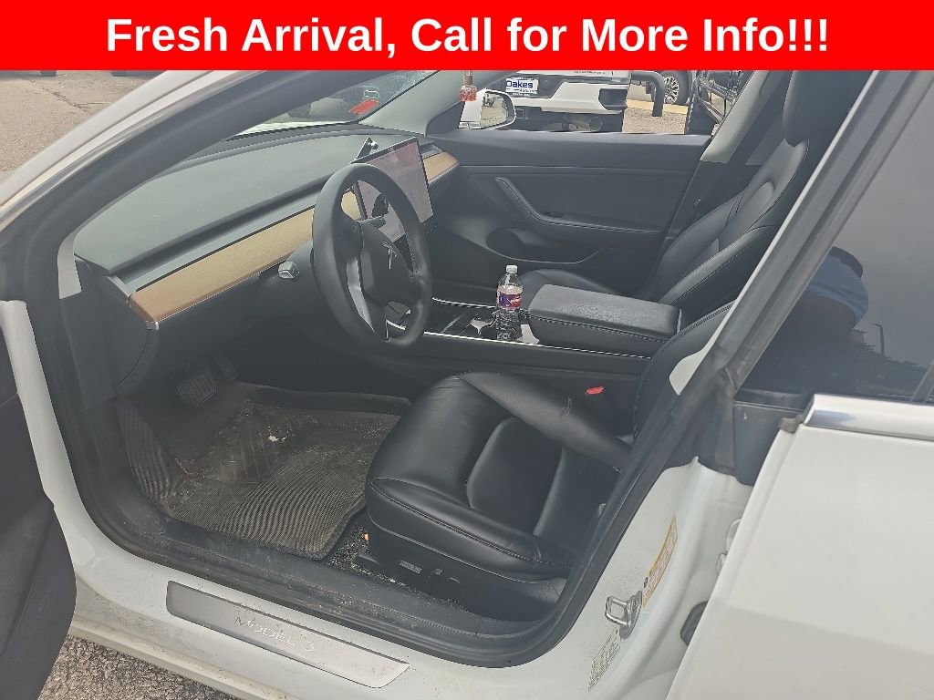 Used 2020 Tesla Model 3 Standard Range Plus RWD image 4