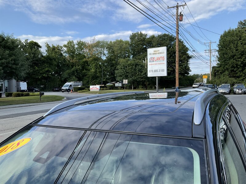 Used 2018 Nissan Rogue SL w/ Premium Package AWD/4WD image 9