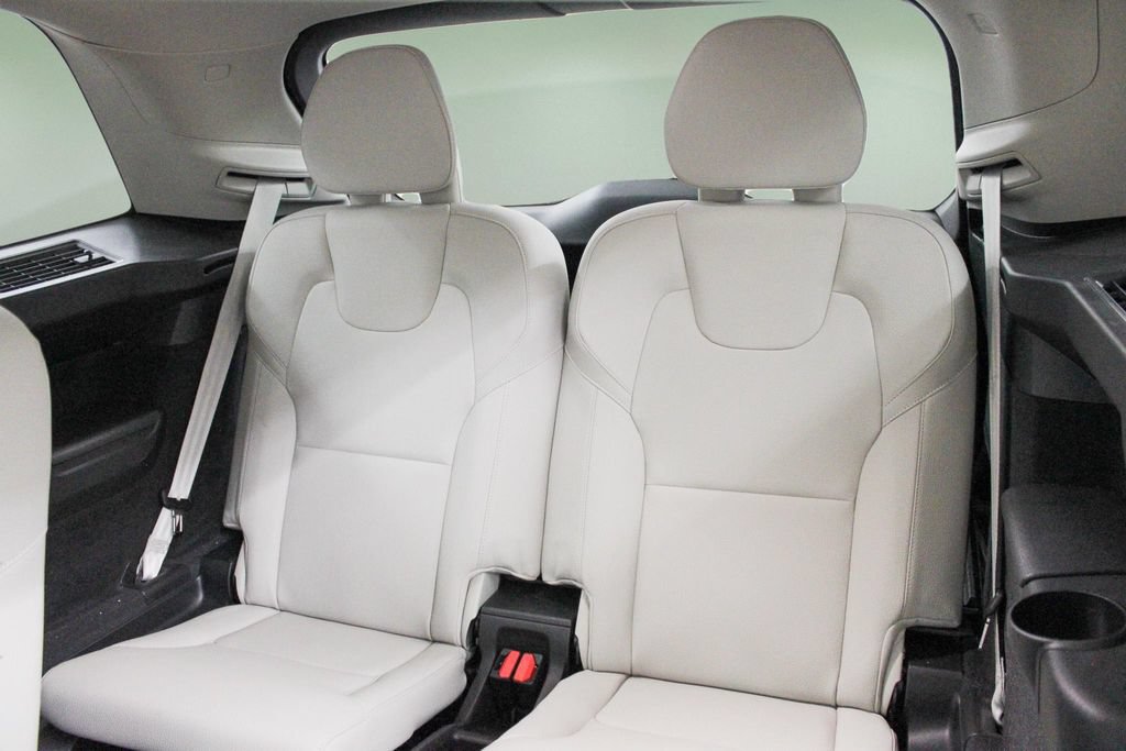 Certified 2024 Volvo XC90 B6 Plus w/ Protection Package Premier AWD/4WD image 30