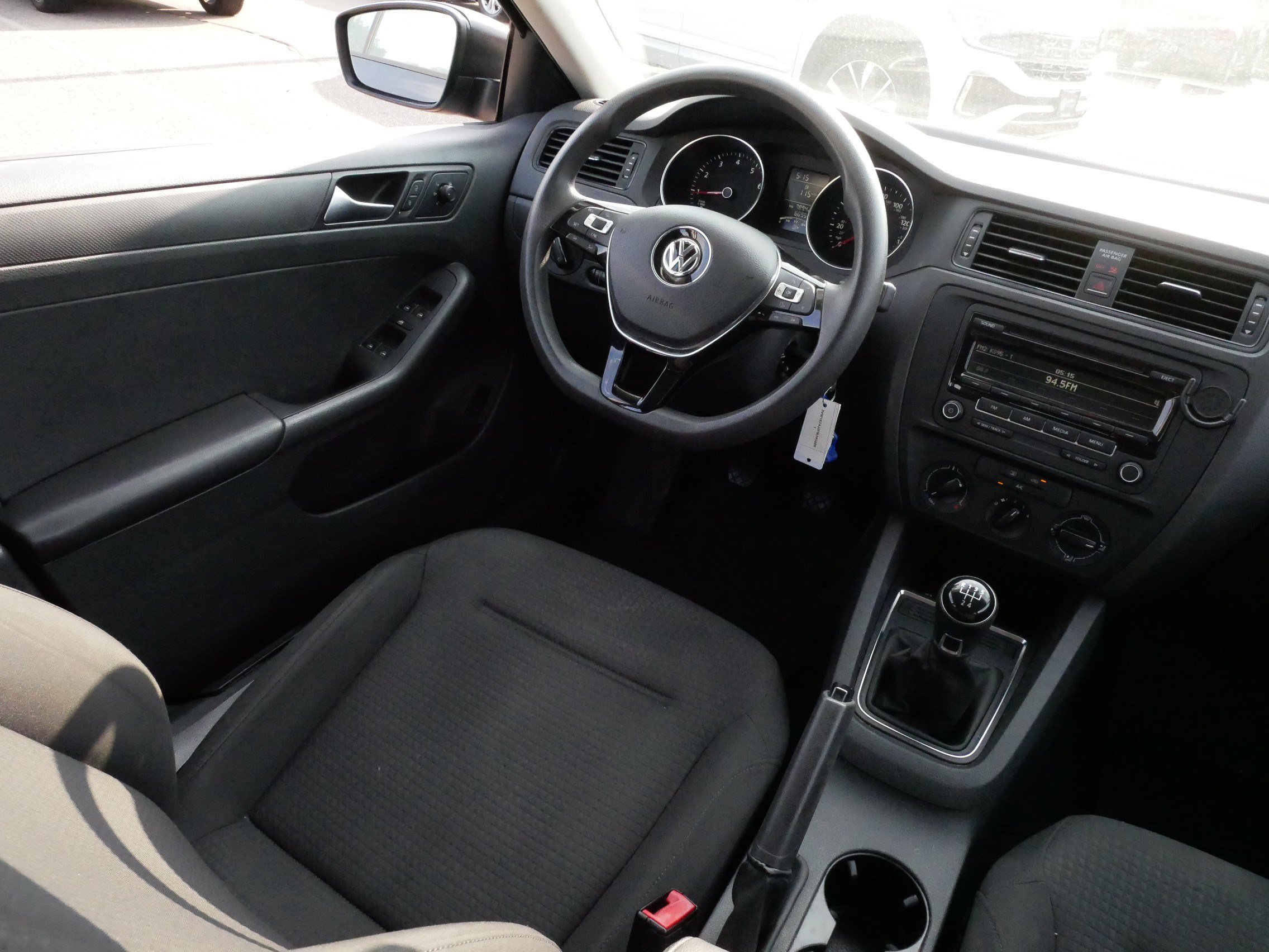 Used 2015 Volkswagen Jetta S FWD image 9