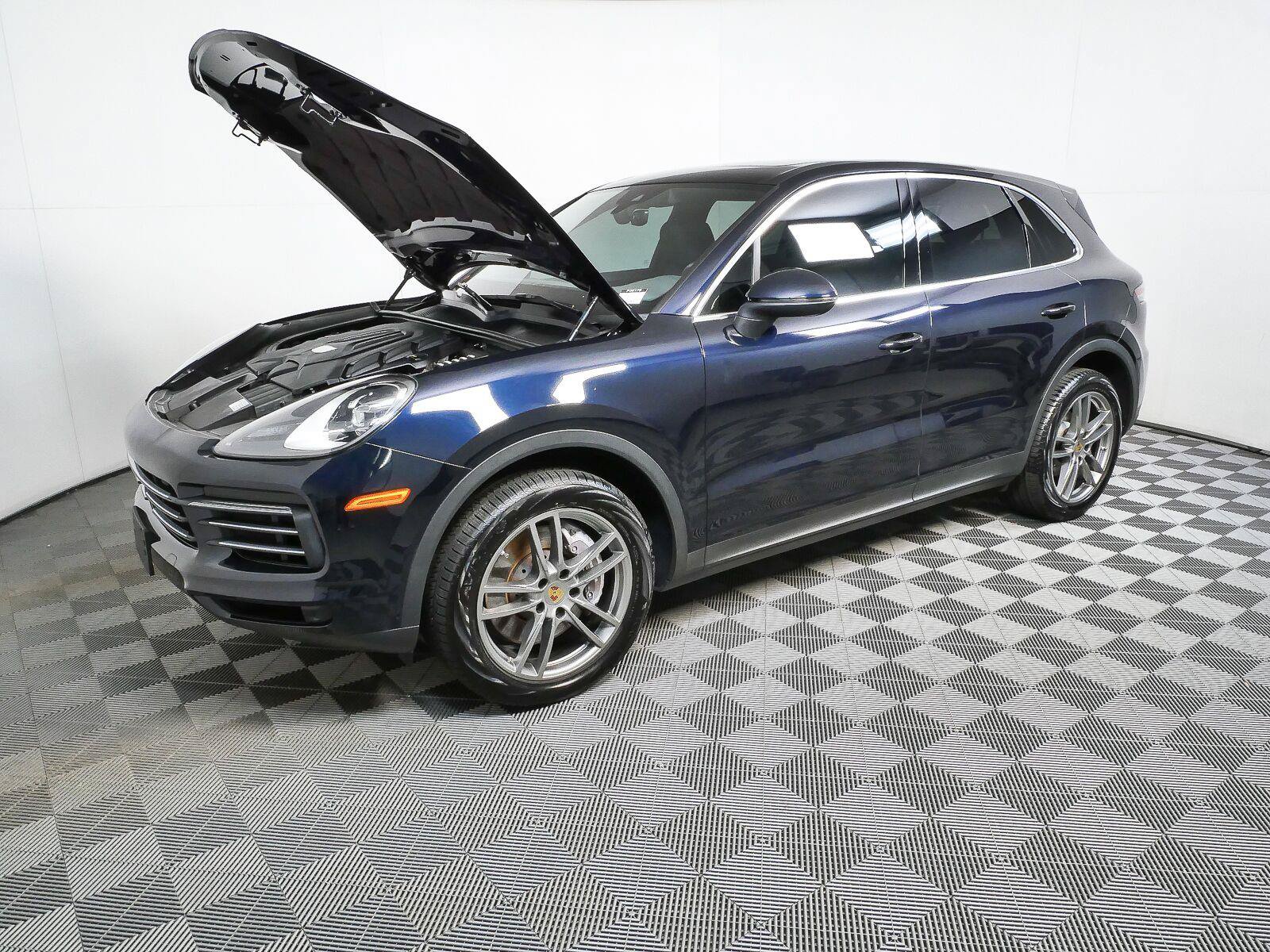 Certified 2021 Porsche Cayenne AWD/4WD image 35
