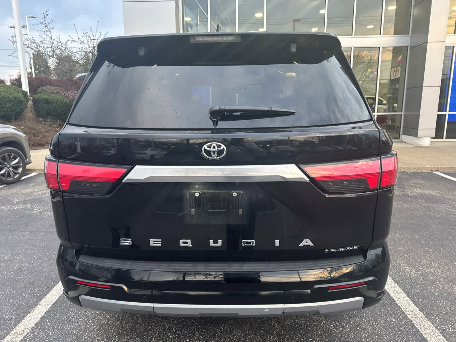 Used 2025 Toyota Sequoia Capstone image 5