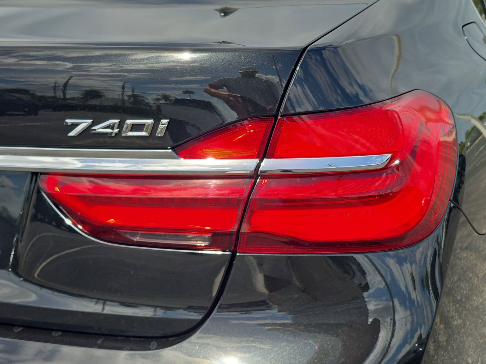 Used 2018 BMW 740i RWD image 8