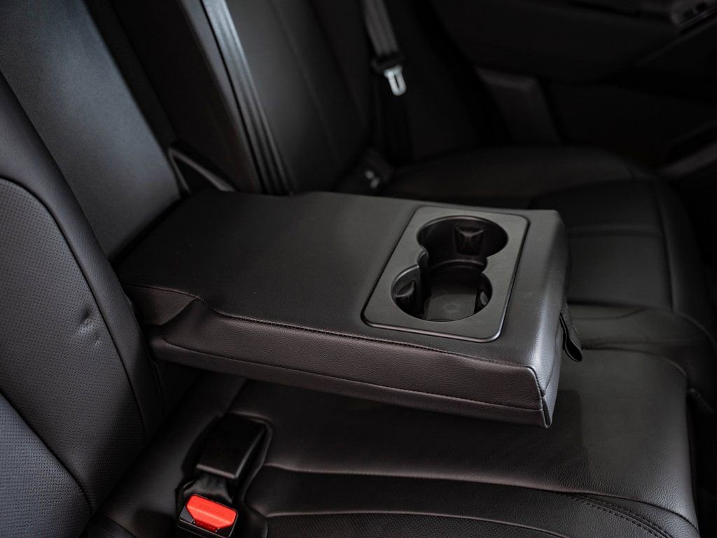 Used 2024 Land Rover Range Rover Velar Dynamic SE AWD/4WD image 44