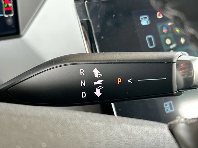 New 2027 Chevrolet Bolt LT w/ Comfort Package FWD image 16