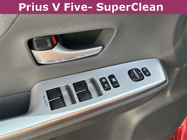 Used 2012 Toyota Prius V Five image 12
