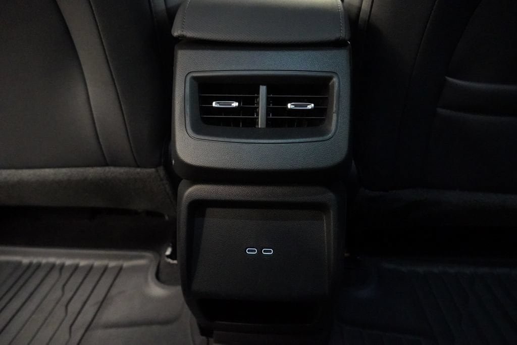 New 2026 Chevrolet Equinox EV LT w/ LPO, Blackout Package FWD image 30