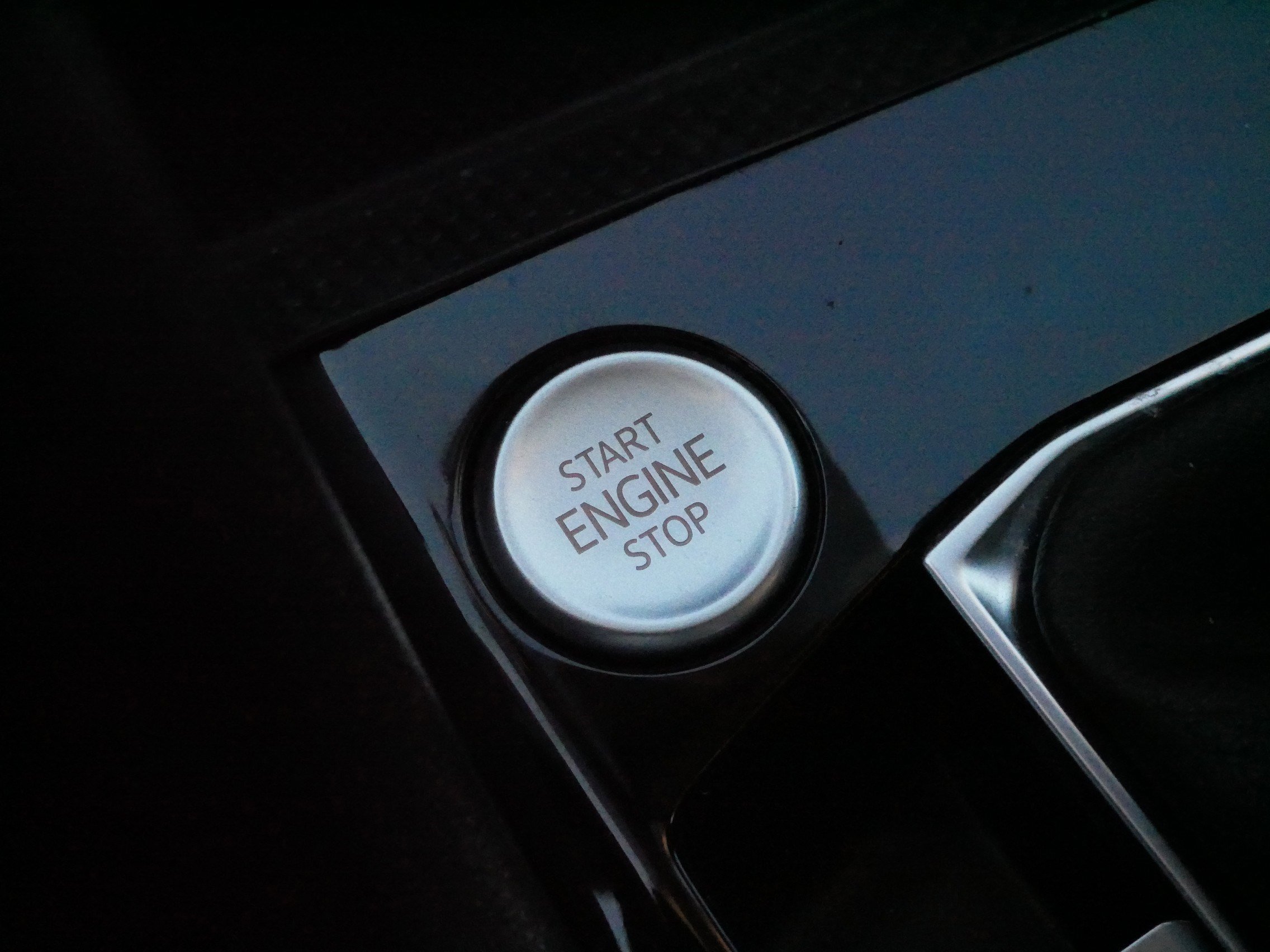 Certified 2024 Volkswagen Taos SE w/ Panoramic Sunroof Package image 28