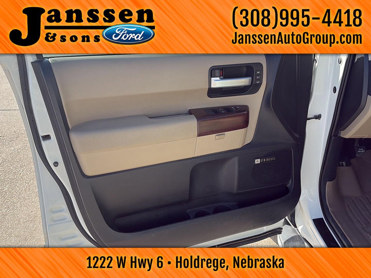 Used 2014 Toyota Sequoia Platinum image 9