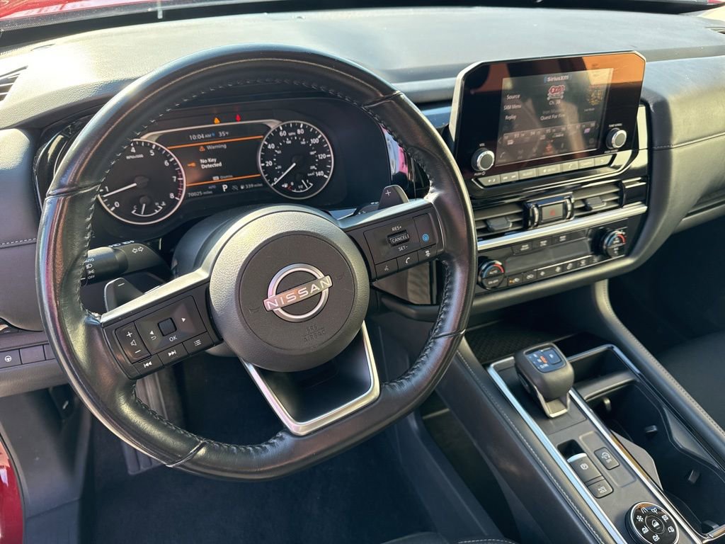 Used 2024 Nissan Pathfinder SV image 22