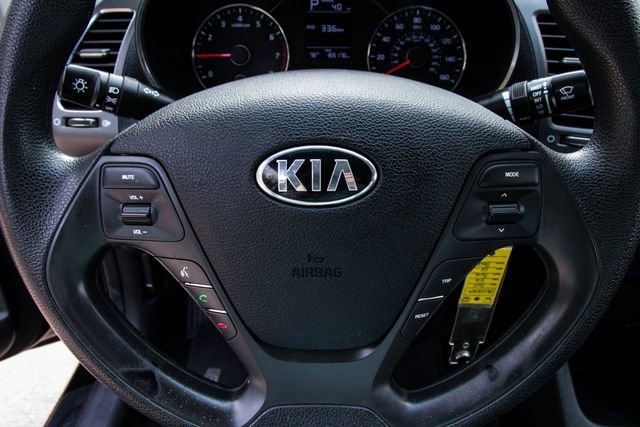 Used 2017 Kia Forte LX image 16