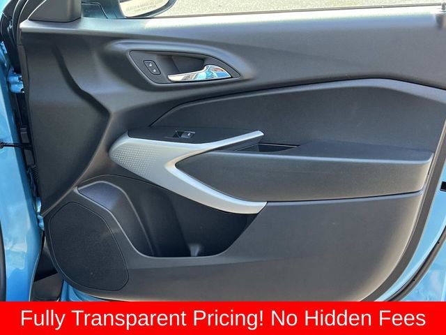 Used 2026 Chevrolet Trax LS w/ LS Convenience Package FWD image 21