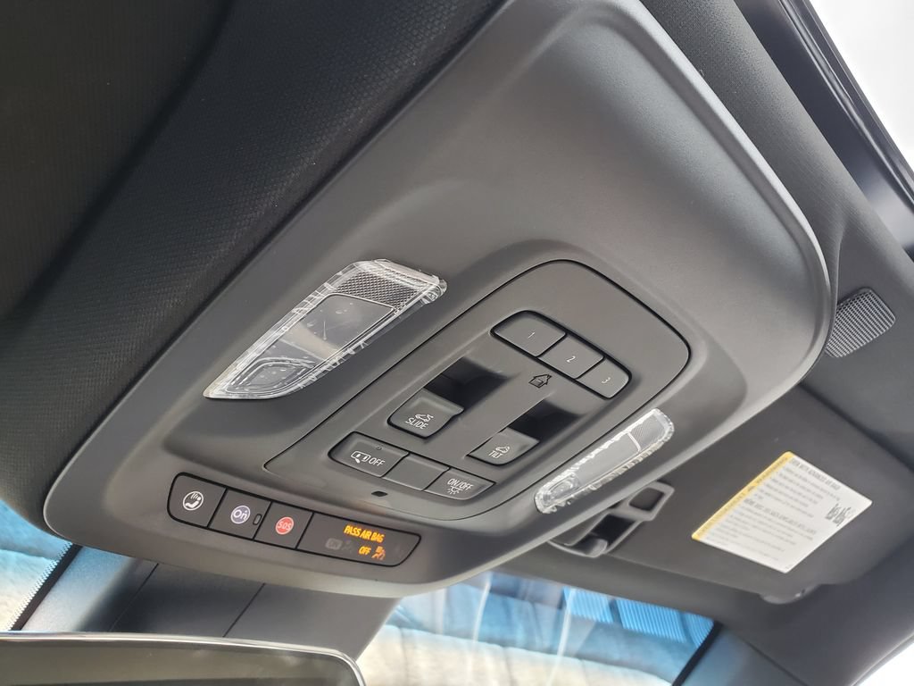 Certified 2025 Cadillac CT4 Premium Luxury AWD/4WD image 32
