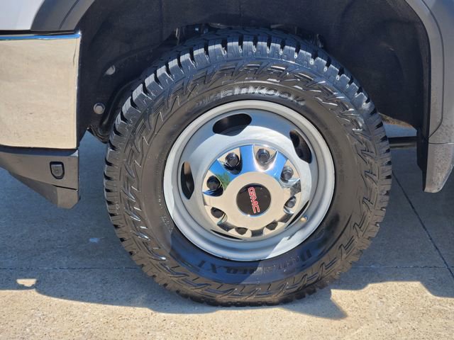 Used 2021 GMC Sierra 3500 SLE w/ SLE Value Package AWD/4WD image 10