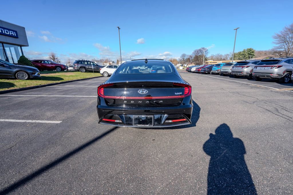 Certified 2023 Hyundai Sonata Limited w/ Cargo Package image 6