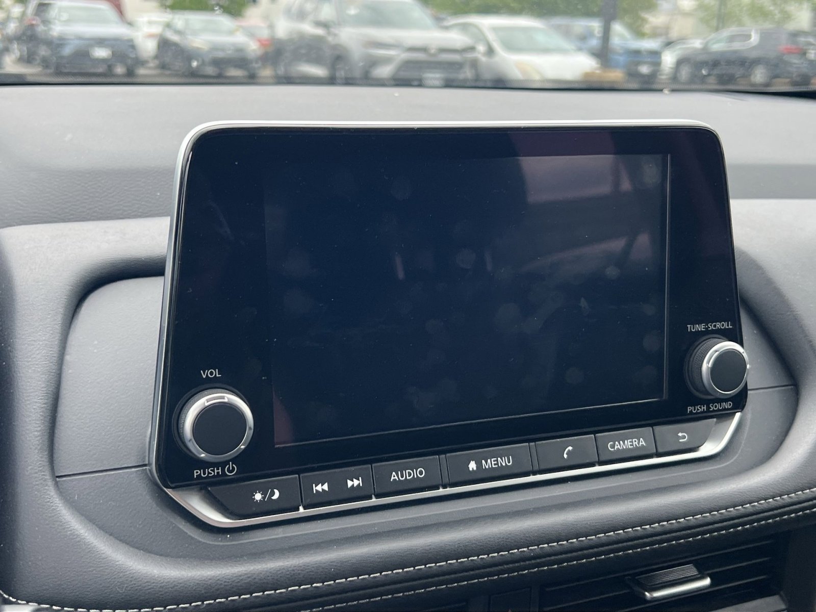 Used 2025 Nissan Rogue SV FWD image 17