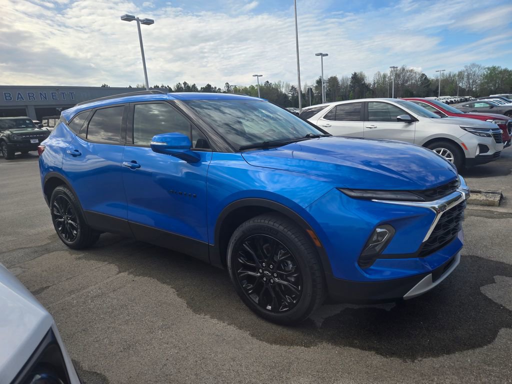 Used 2024 Chevrolet Blazer LT w/ LPO, Floor Liner Package FWD image 2