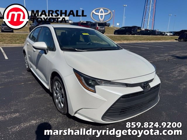 Used 2025 Toyota Corolla LE FWD image 1