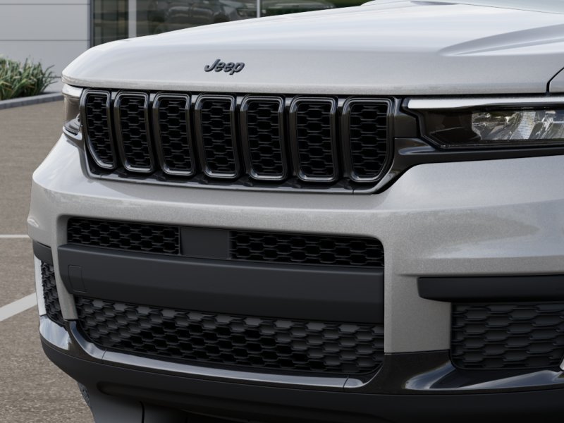 New 2025 Jeep Grand Cherokee L Altitude AWD/4WD image 33