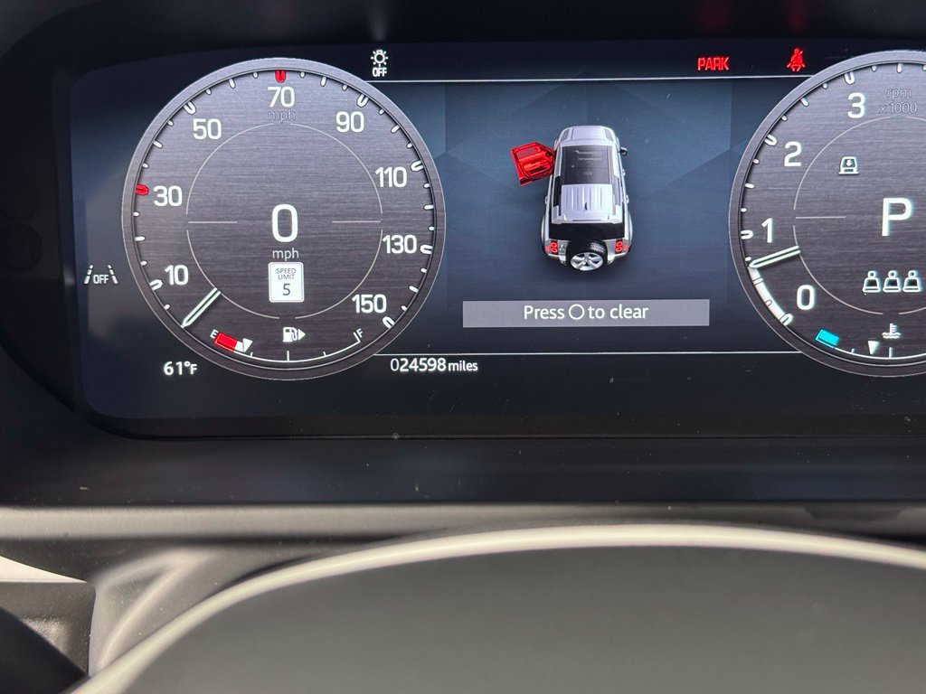 Used 2025 Land Rover Defender 110 S AWD/4WD image 19
