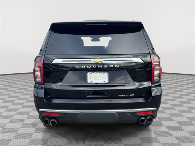 Used 2024 Chevrolet Suburban Premier image 6