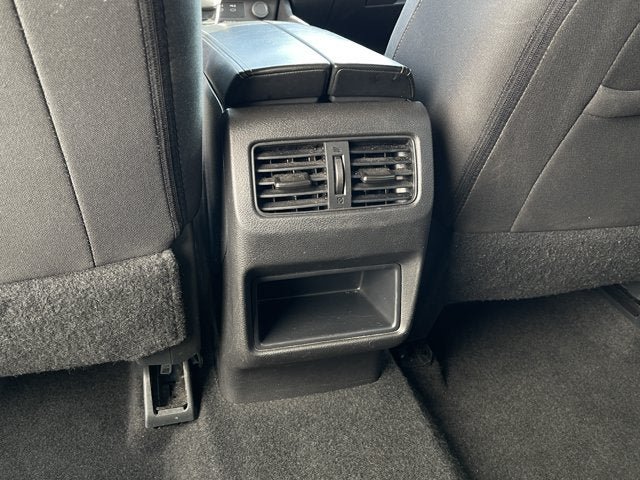 Used 2024 Nissan Rogue S FWD image 18
