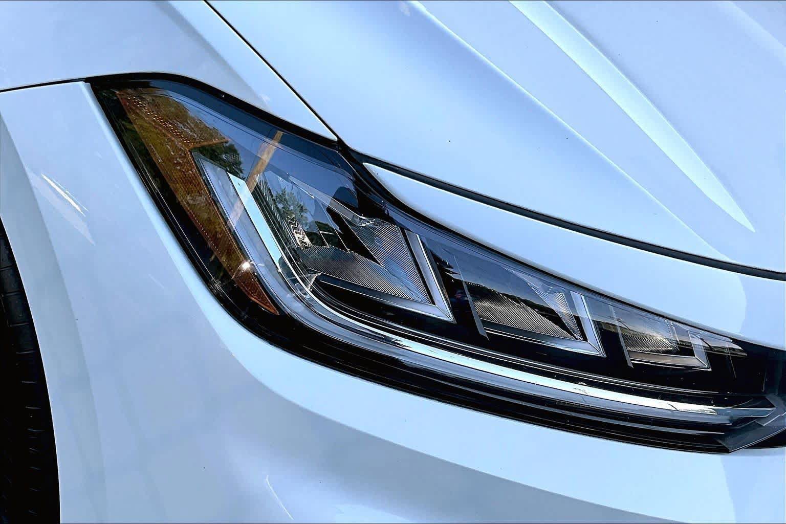 Used 2025 Volkswagen Jetta SE FWD image 27
