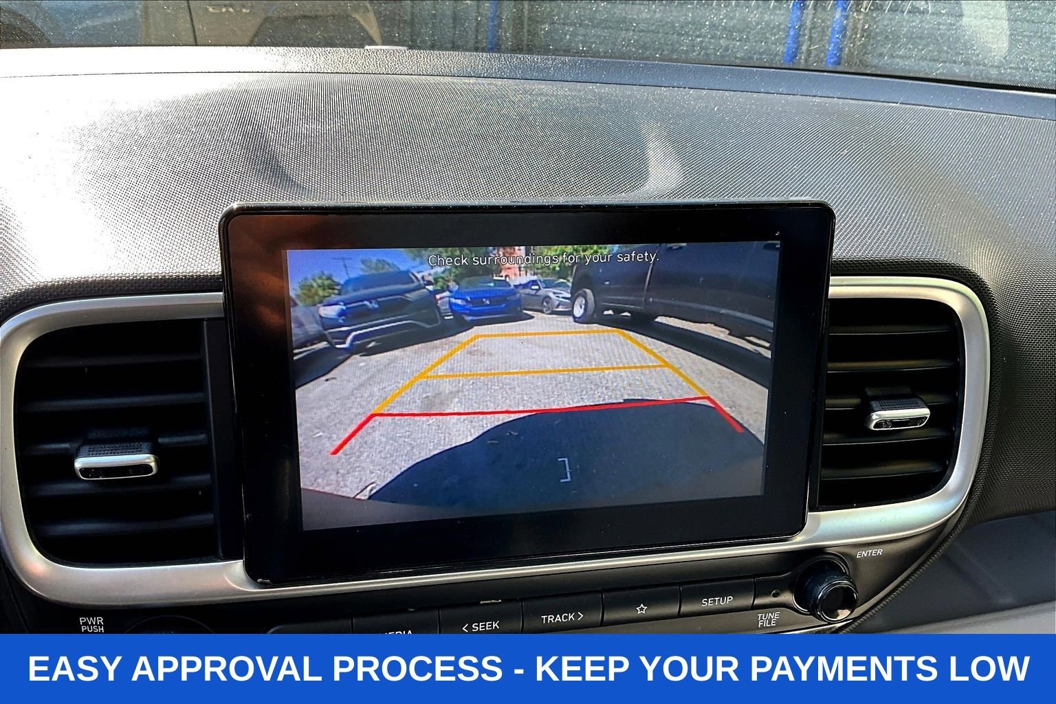 Used 2020 Hyundai Venue SEL FWD image 15