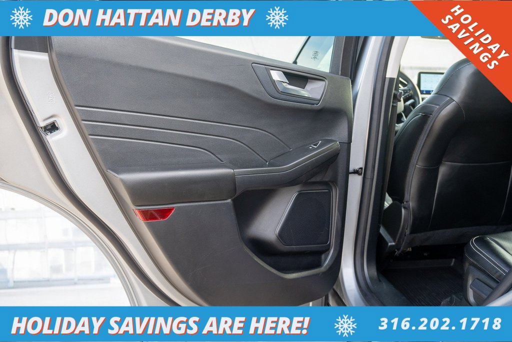 Used 2022 Ford Escape SEL image 16