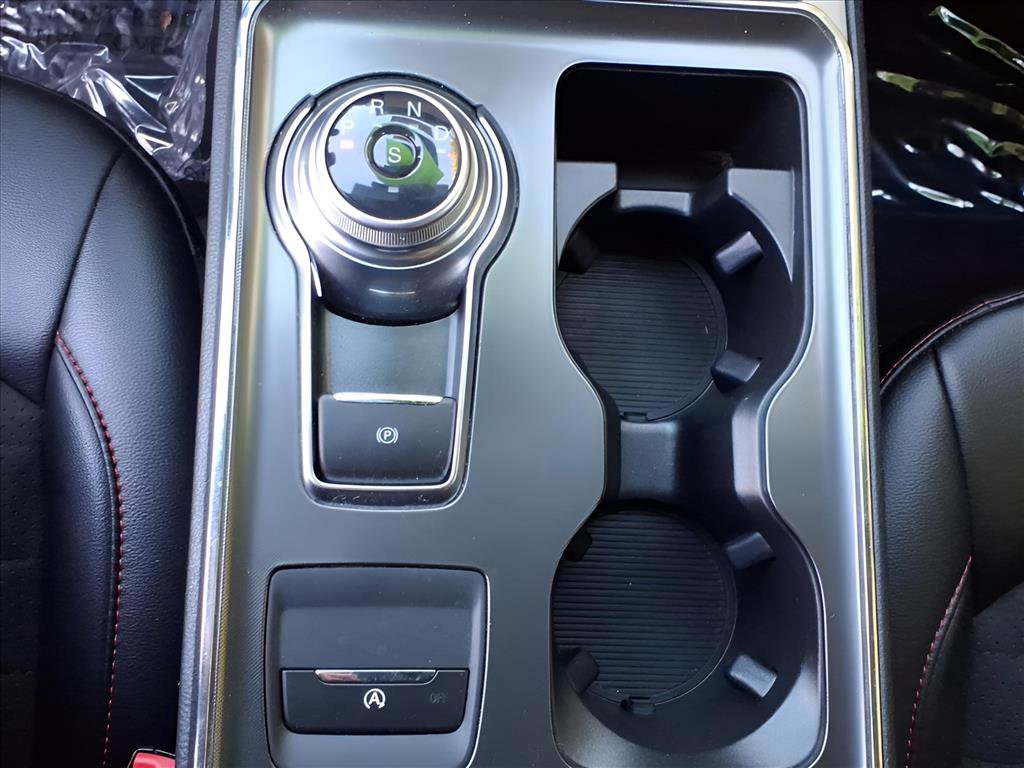 Used 2022 Ford Edge ST-Line w/ Class II Trailer Tow Package image 22