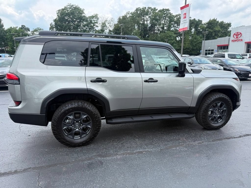 Used 2024 Lexus GX 550 AWD/4WD image 10