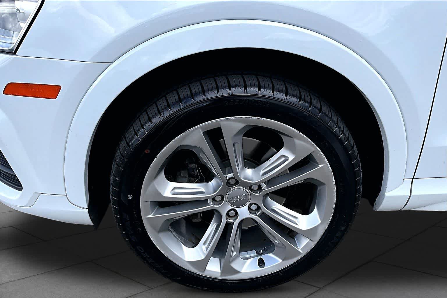 Used 2016 Audi Q3 2.0T Premium Plus w/ Technology Package FWD image 10