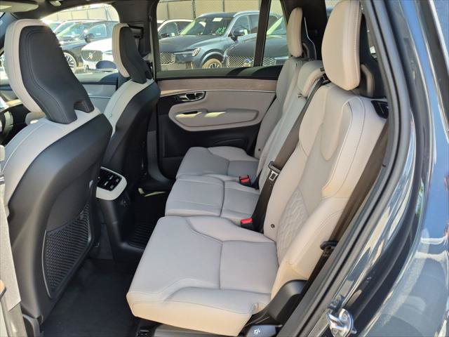 New 2026 Volvo XC90 T8 Plus w/ Protection Package Premier AWD/4WD image 12