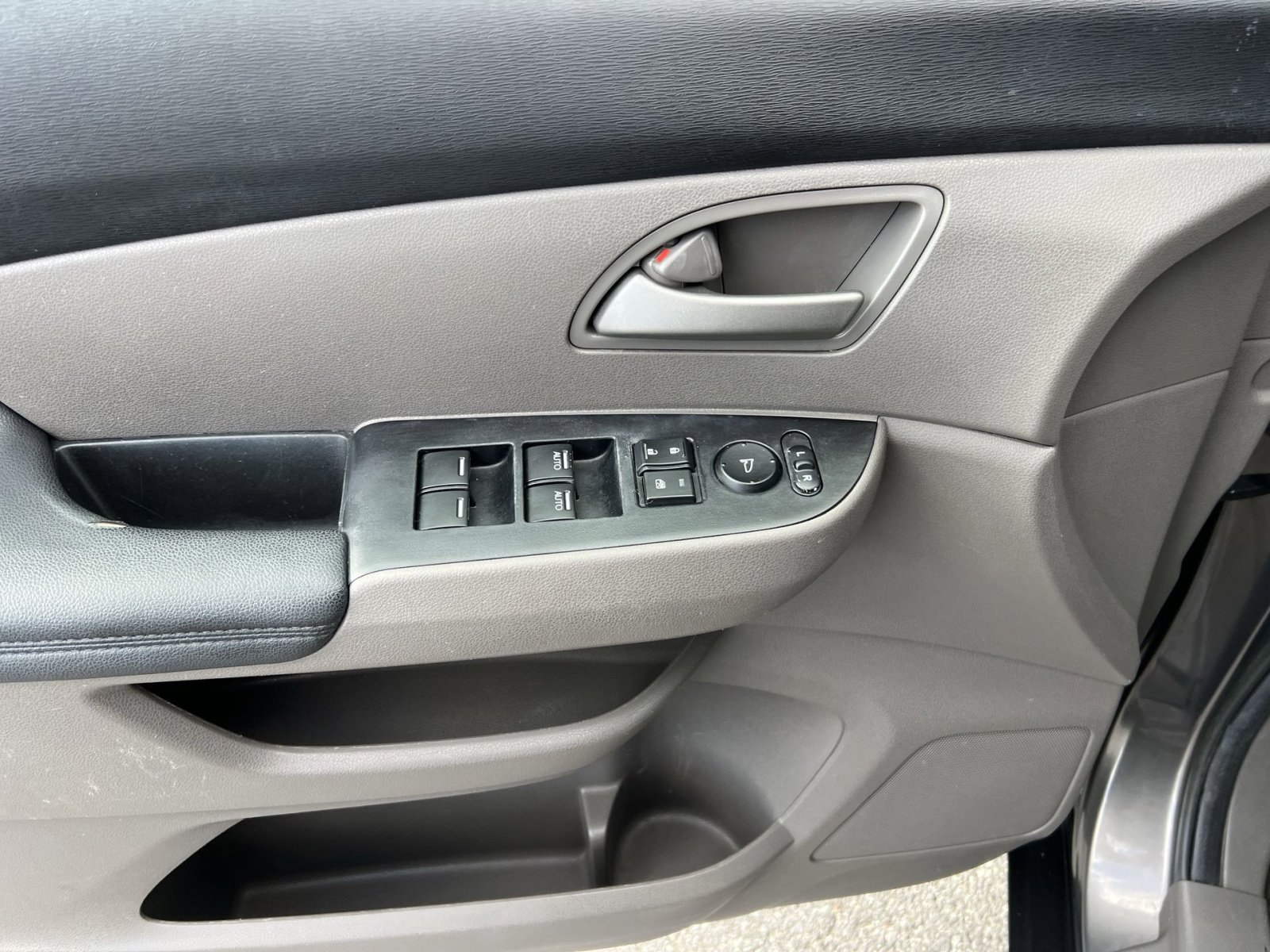 Used 2013 Honda Odyssey EX image 15