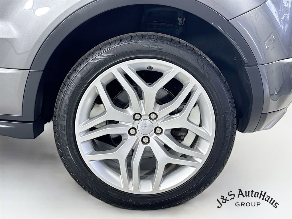 Used 2018 Land Rover Range Rover Evoque SE Dynamic image 39